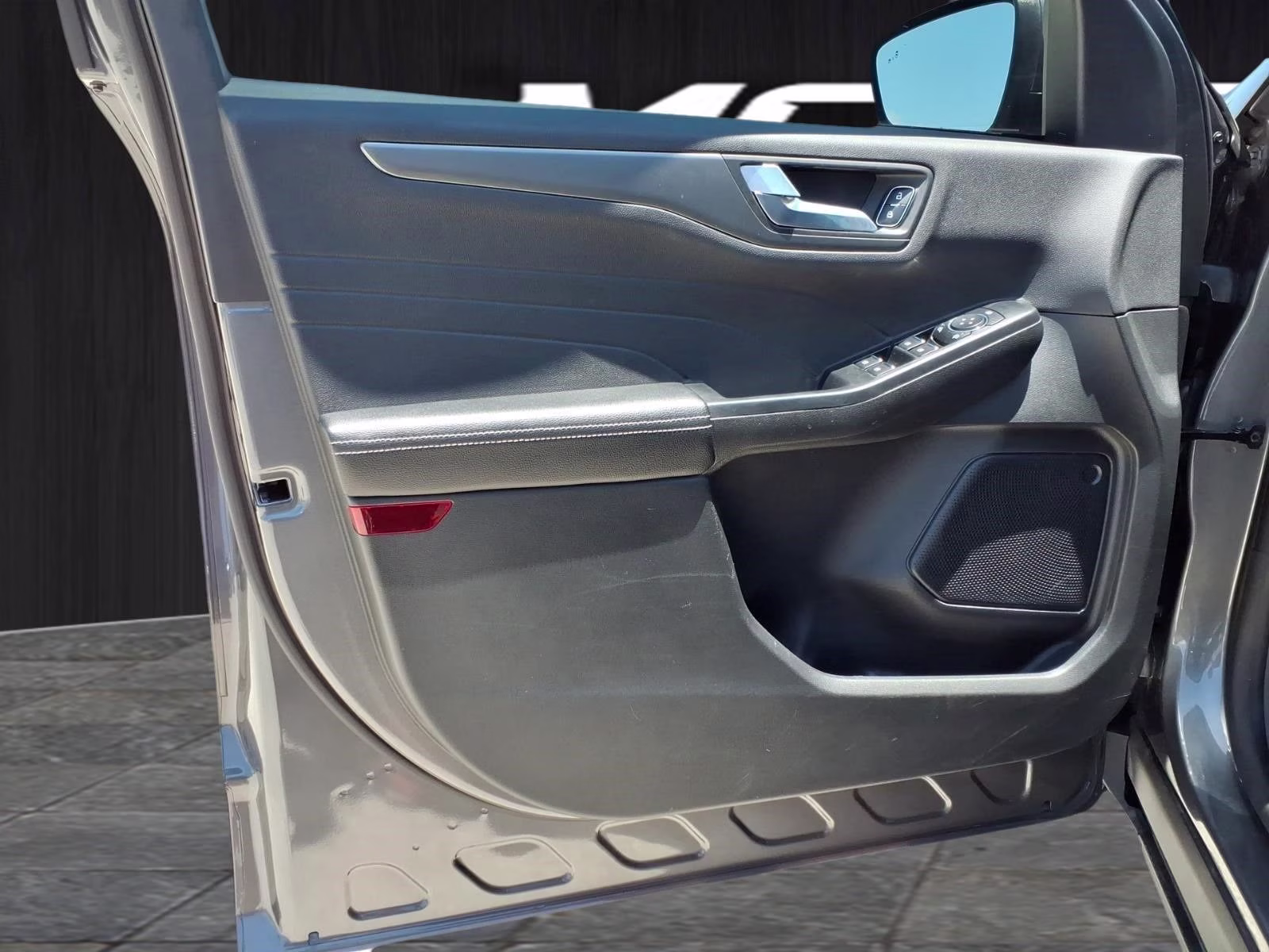 2024 Gray Metallic Ford Escape Plug-In Hybrid Base FWD SUV