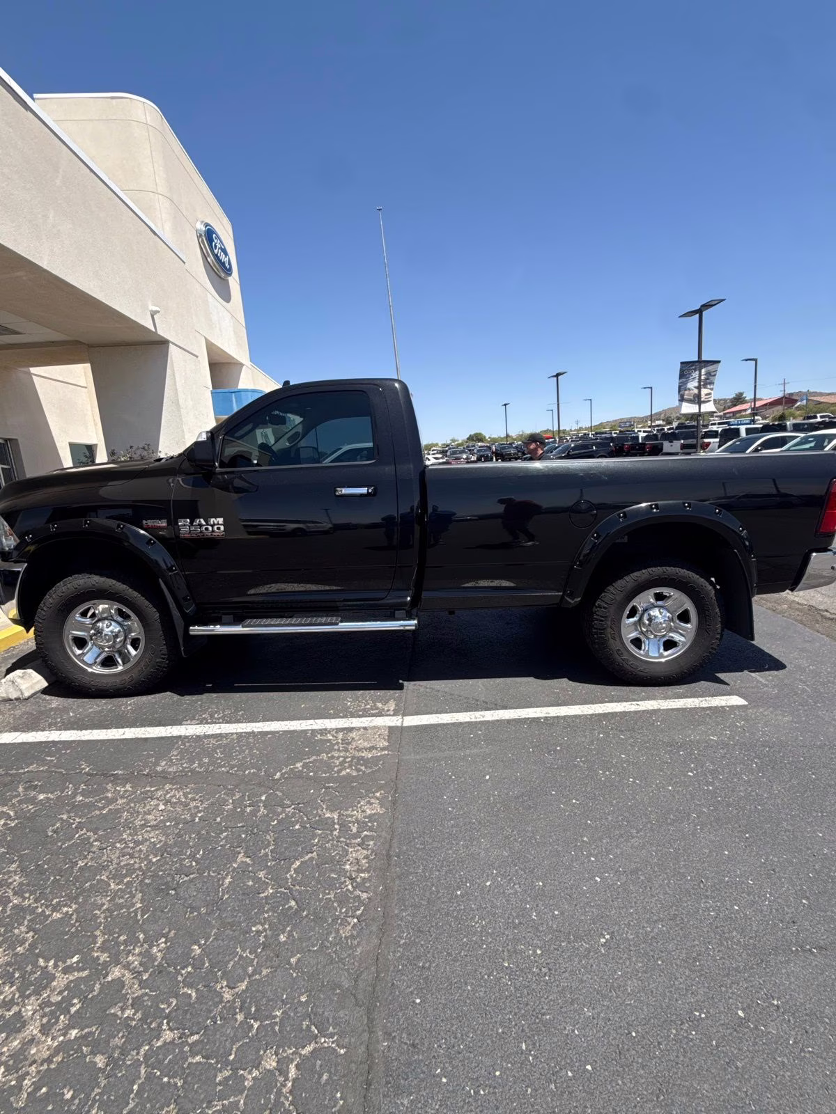2015 Brilliant Black Crystal Pearlcoat Ram 3500 SLT 4X4 Truck