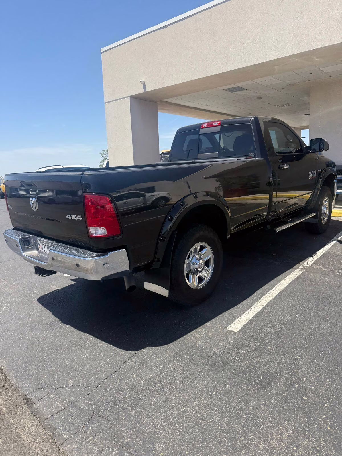 2015 Brilliant Black Crystal Pearlcoat Ram 3500 SLT 4X4 Truck
