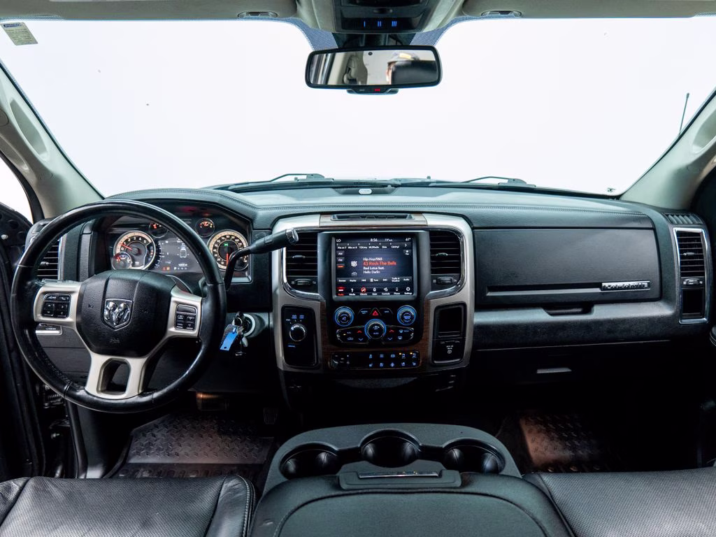 2018 Granite Crystal Metallic Clearcoat Ram 2500 Laramie 4X4 Truck