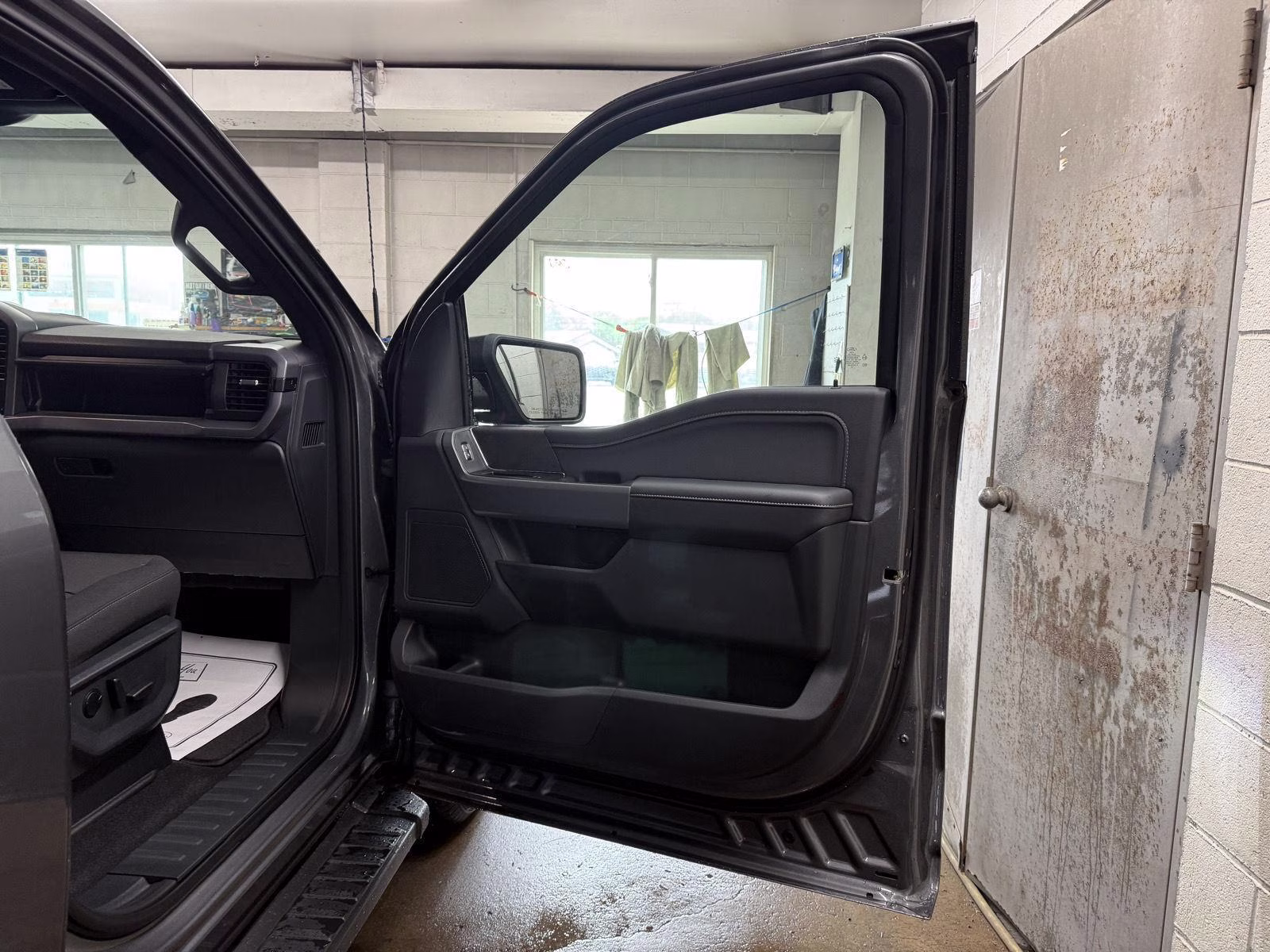 2026 Carbonized Gray Metallic Ford F-150 XLT 4X4 Truck