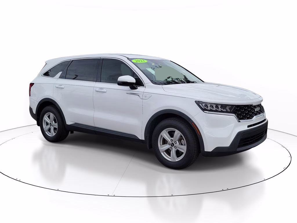2023 Glacial White Pearl Kia Sorento LX FWD SUV