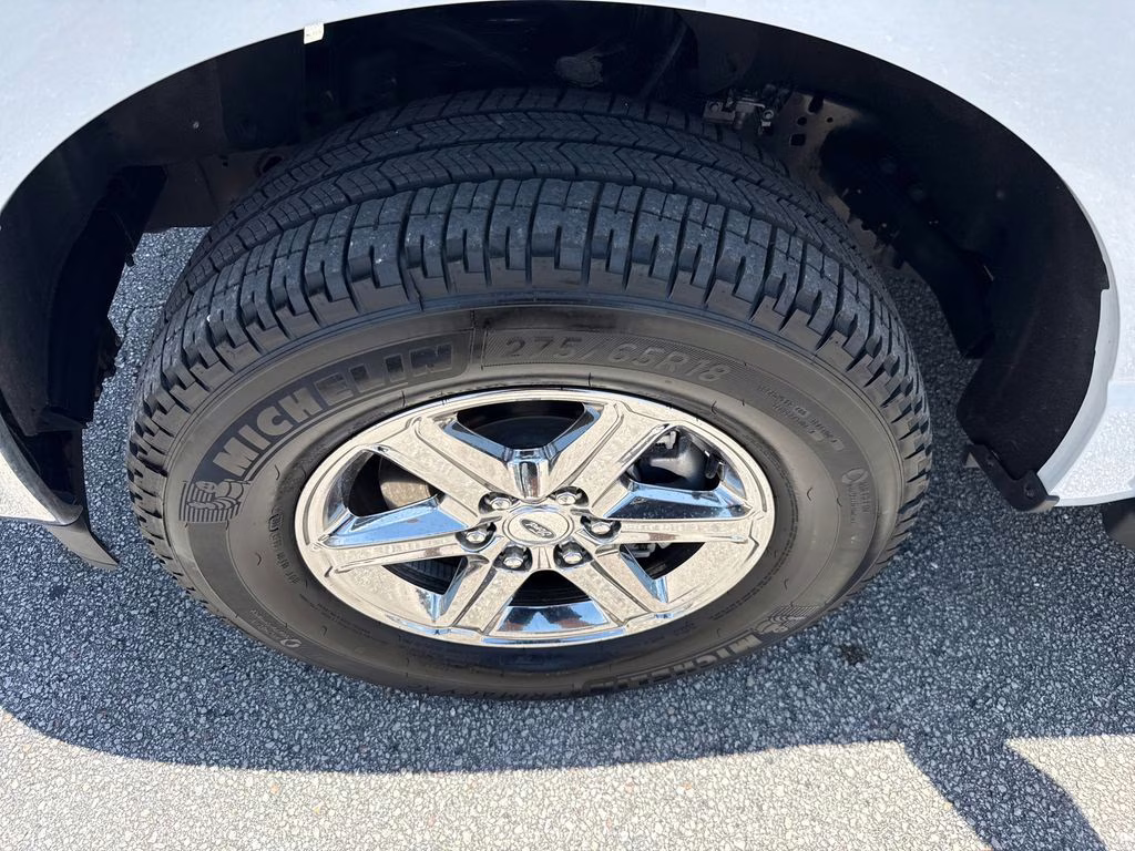 2025 Space White Metallic Ford F-150 XLT 4X4 Truck