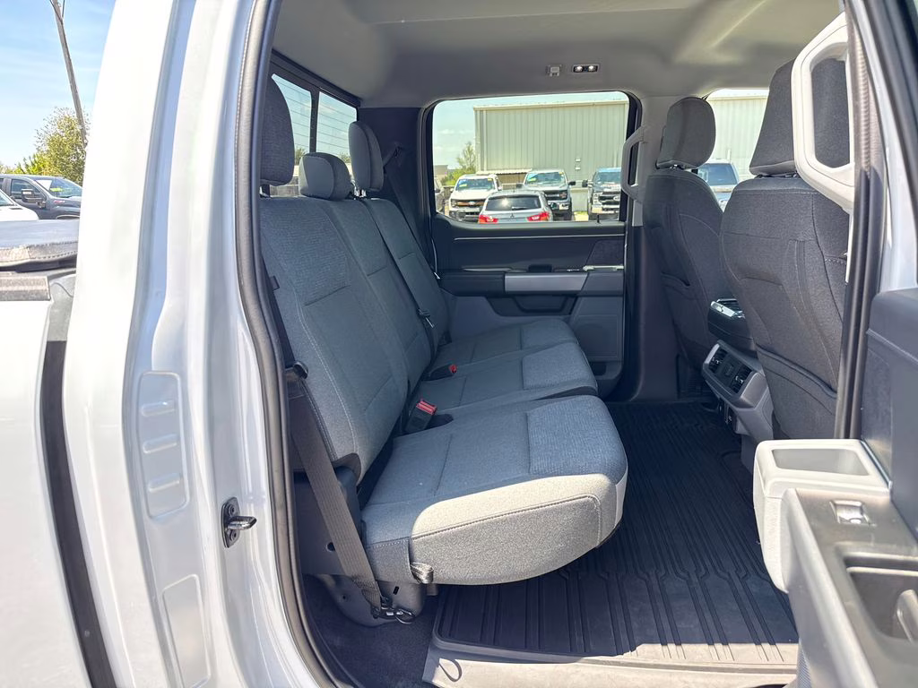 2025 Space White Metallic Ford F-150 XLT 4X4 Truck