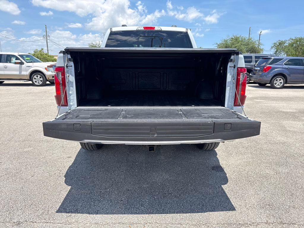 2025 Space White Metallic Ford F-150 XLT 4X4 Truck