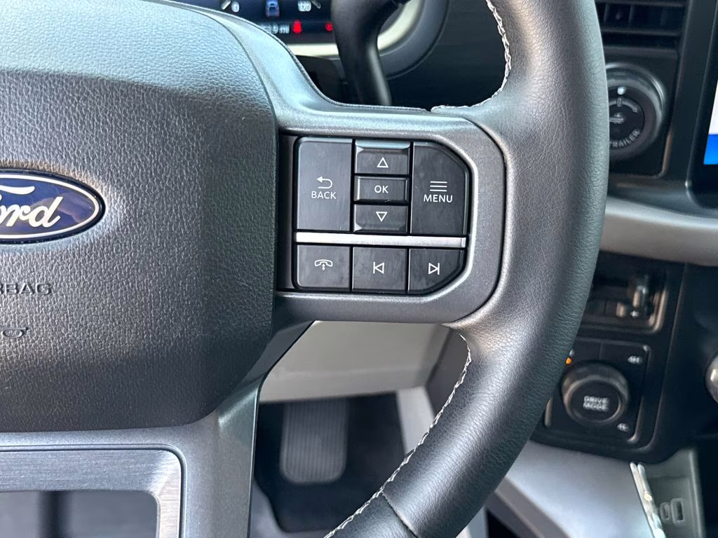 2025 Space White Metallic Ford F-150 XLT 4X4 Truck