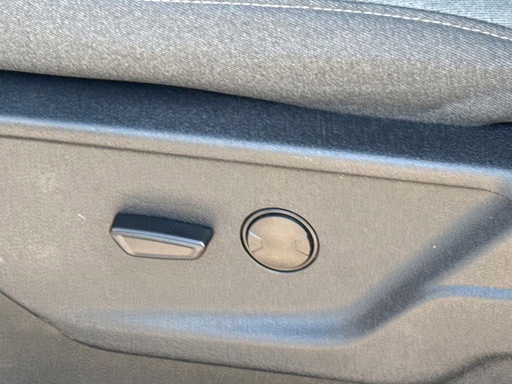2025 Carbonized Gray Metallic Ford F-150 Lightning XLT AWD Truck