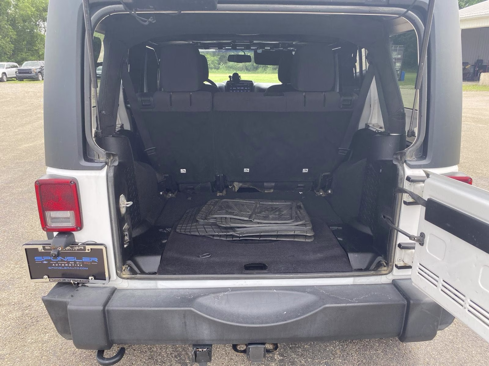 2015 Bright White Clearcoat Jeep Wrangler Sport 4X4 SUV