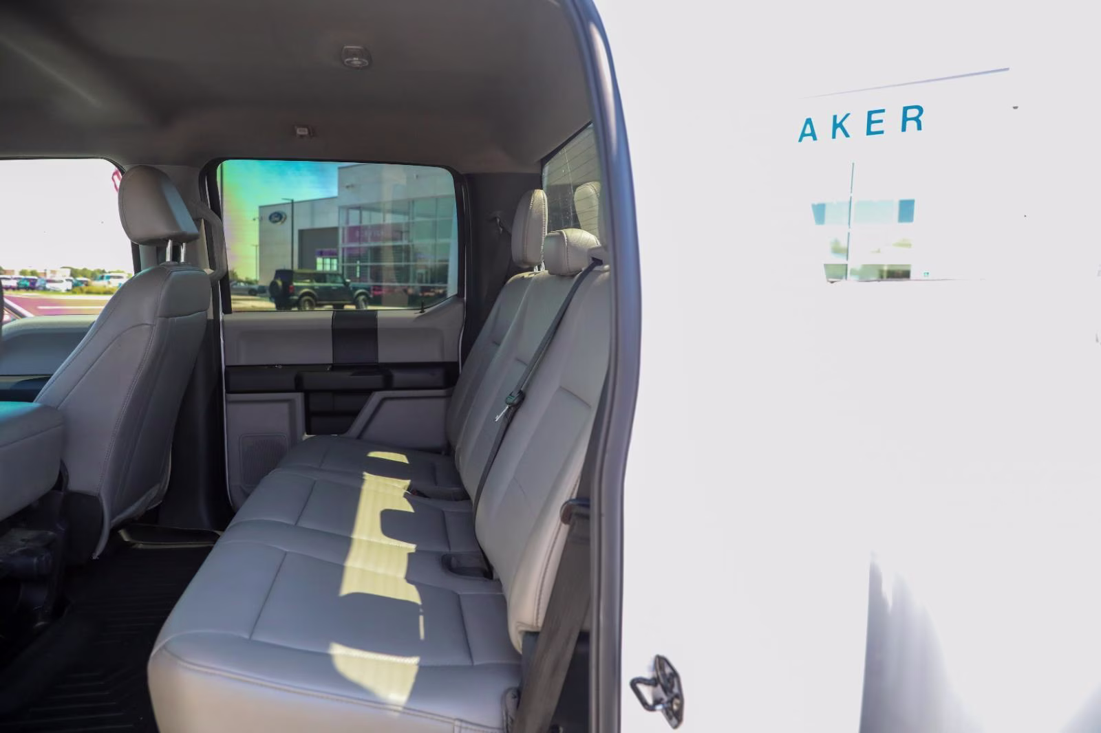 2021 Oxford White Ford Super Duty F-550 DRW XL RWD Truck