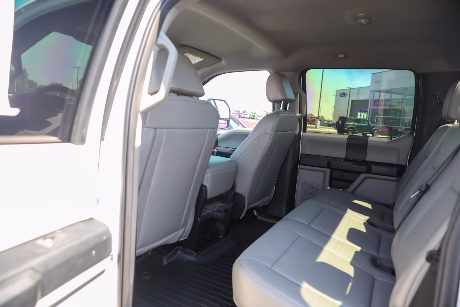2021 Oxford White Ford Super Duty F-550 DRW XL RWD Truck