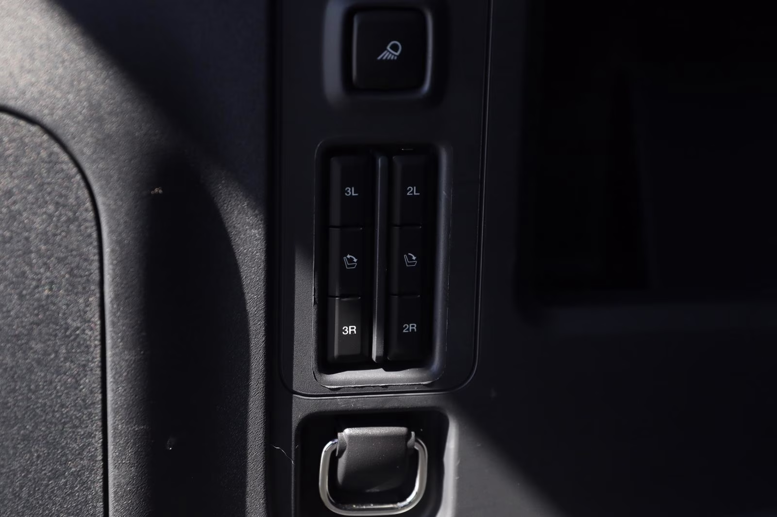 2025 Agate Black Metallic Ford Expedition Active 4X4 SUV