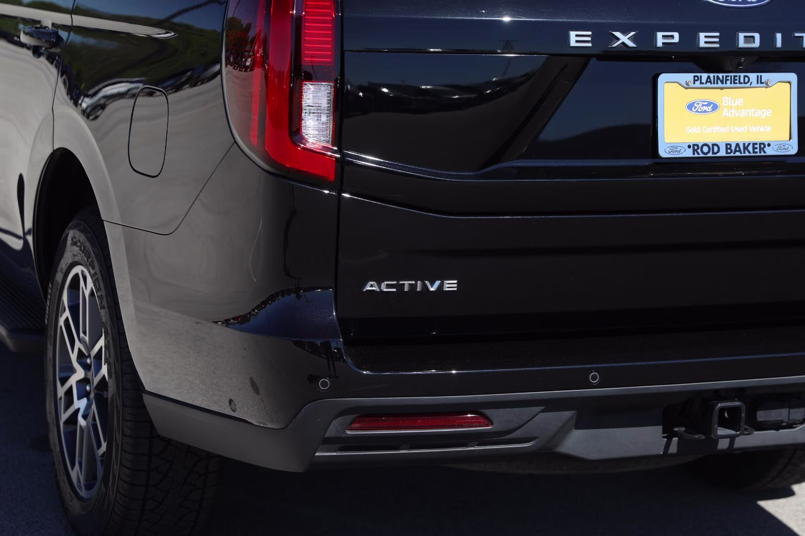 2025 Agate Black Metallic Ford Expedition Active 4X4 SUV