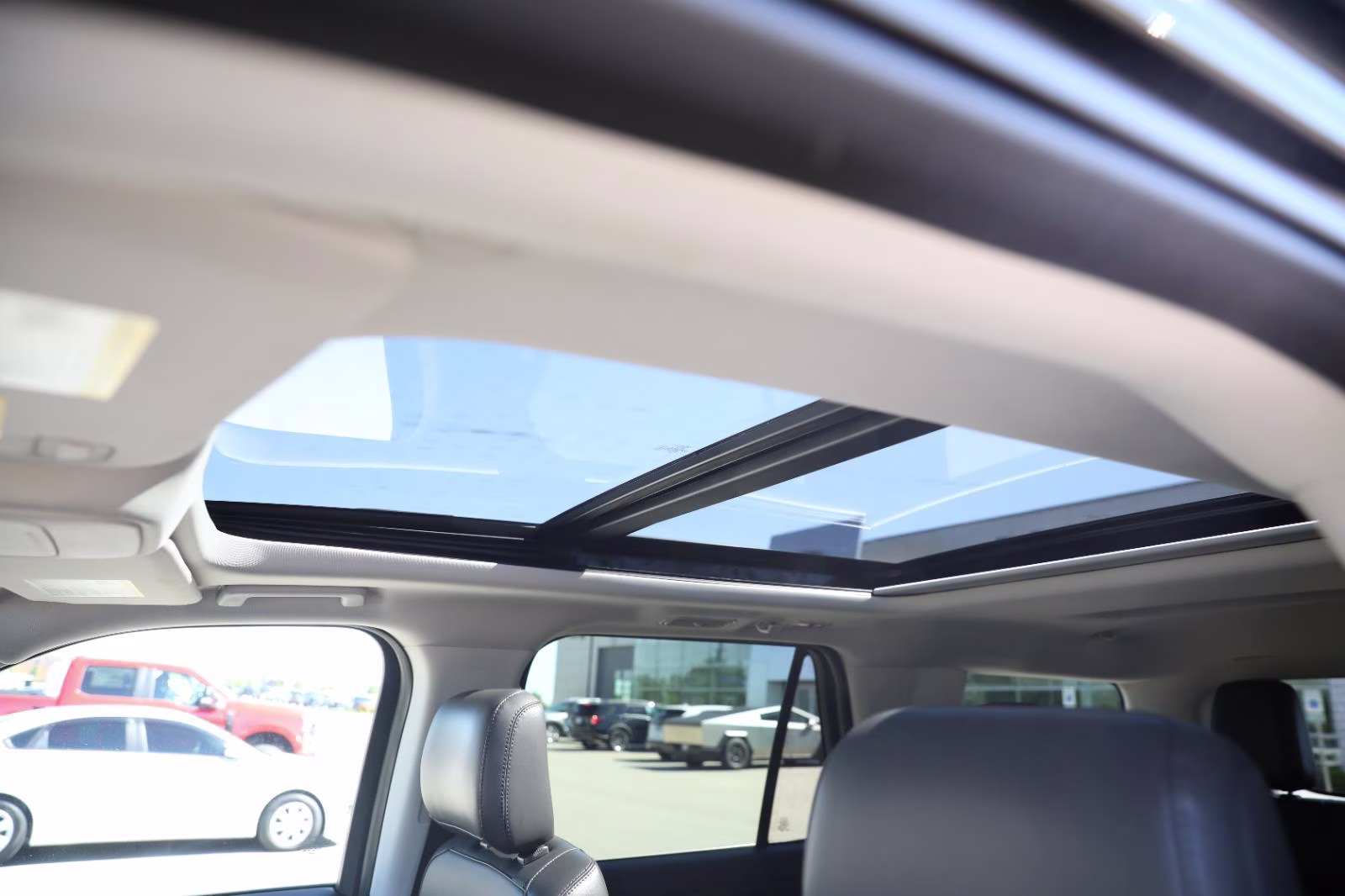 2025 Agate Black Metallic Ford Expedition Active 4X4 SUV