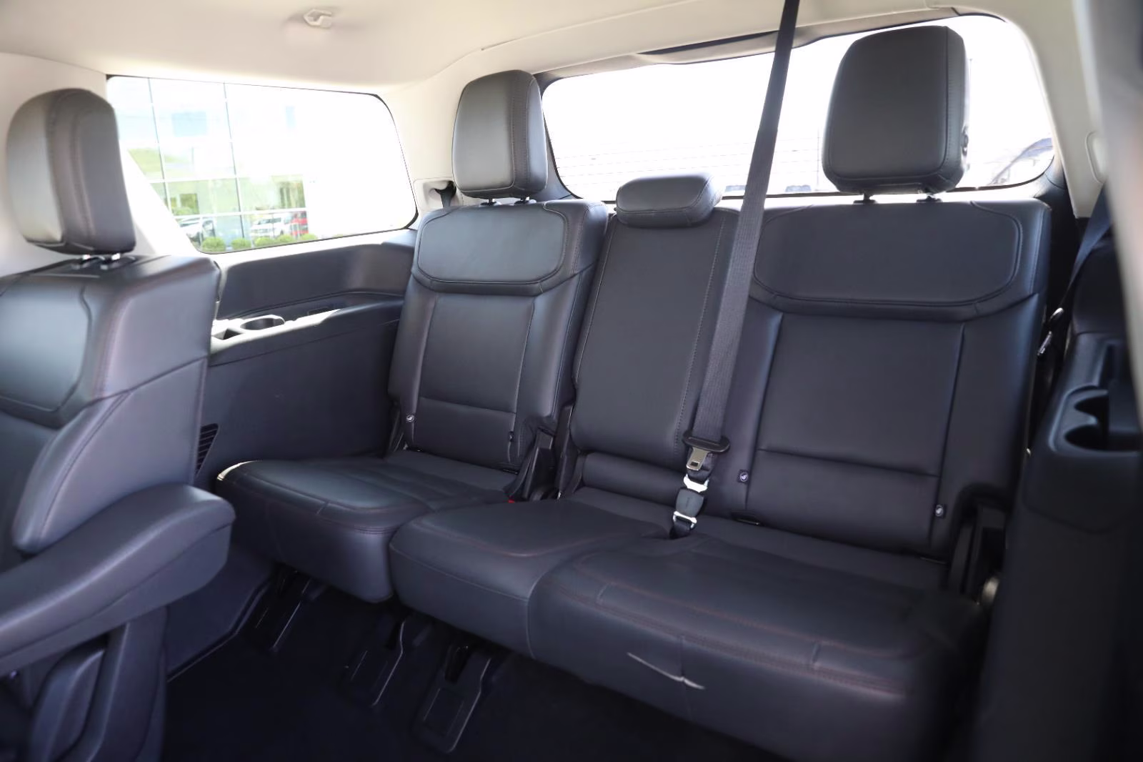 2025 Agate Black Metallic Ford Expedition Active 4X4 SUV