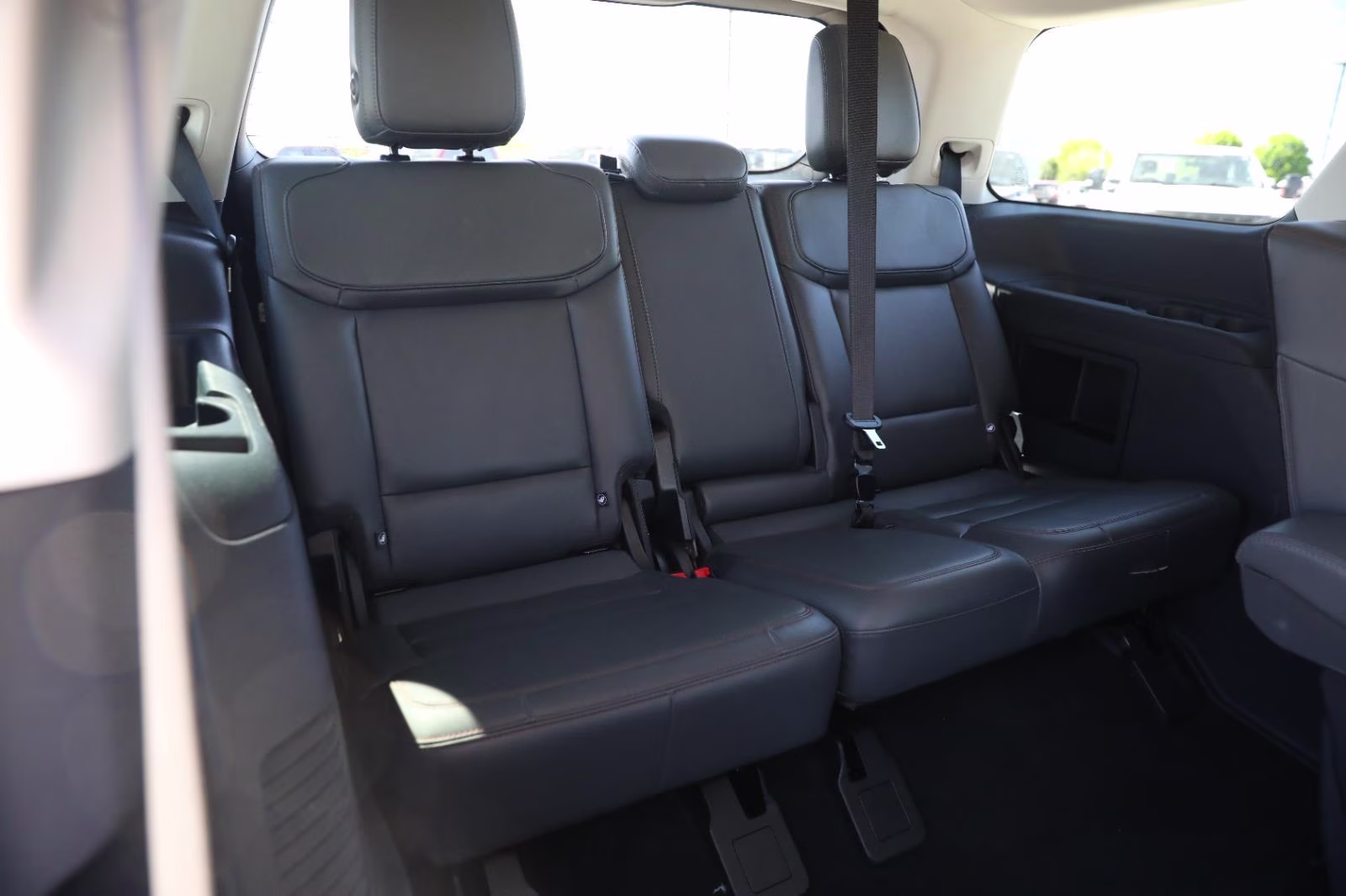 2025 Agate Black Metallic Ford Expedition Active 4X4 SUV