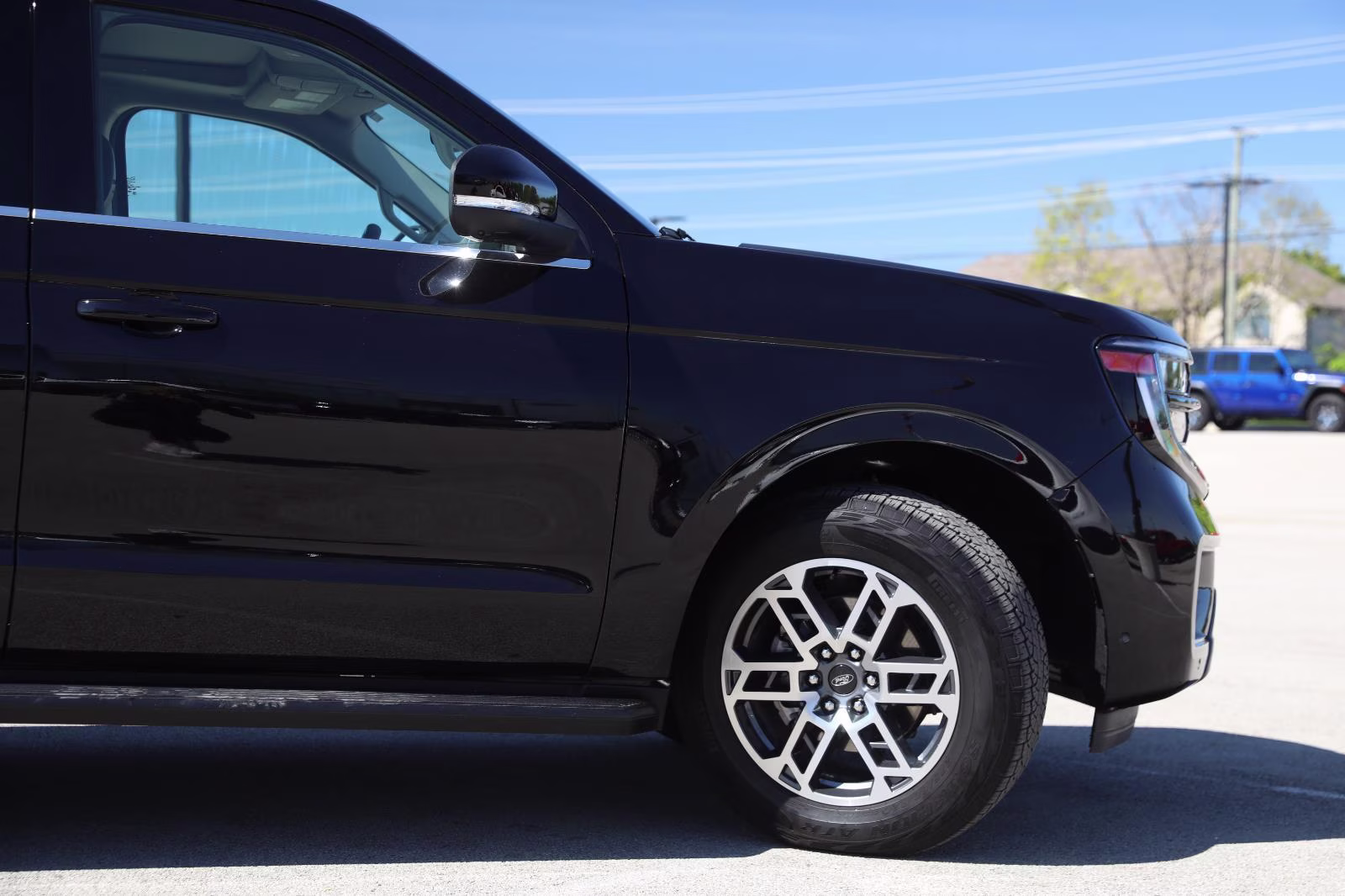 2025 Agate Black Metallic Ford Expedition Active 4X4 SUV