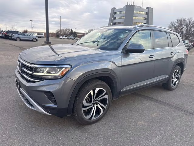 2022 Silver Volkswagen Atlas SEL AWD SUV