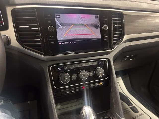 2022 Platinum Gray Metallic Volkswagen Atlas SEL AWD SUV