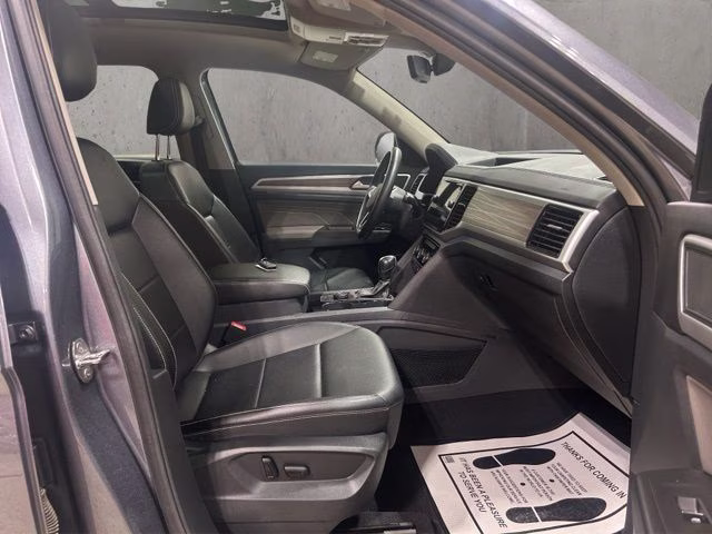 2022 Platinum Gray Metallic Volkswagen Atlas SEL AWD SUV