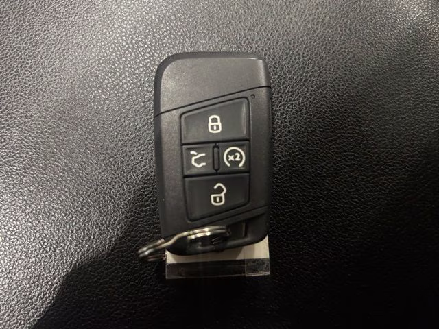 2022 Platinum Gray Metallic Volkswagen Atlas SEL AWD SUV