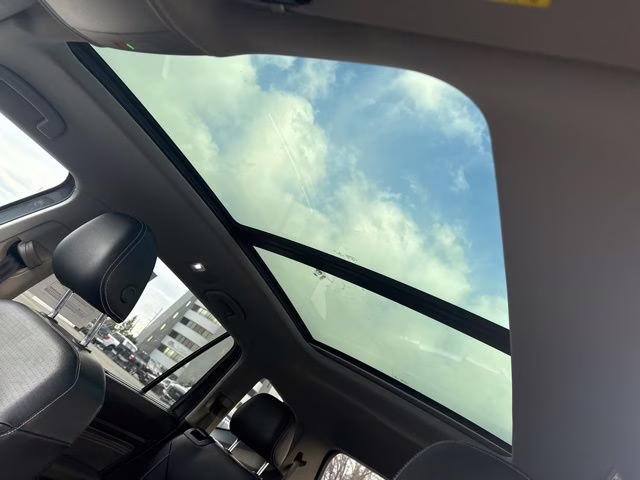 2022 Silver Volkswagen Atlas SEL AWD SUV