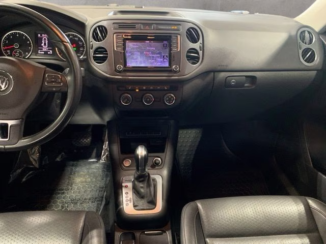 2016 Gray Metallic Volkswagen Tiguan SE AWD SUV