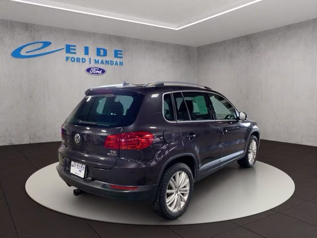 2016 Gray Metallic Volkswagen Tiguan SE AWD SUV