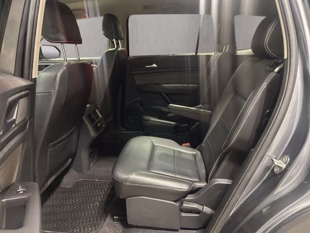 2022 Platinum Gray Metallic Volkswagen Atlas SEL AWD SUV