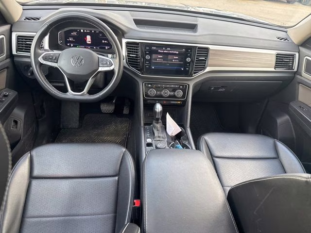 2022 Silver Volkswagen Atlas SEL AWD SUV