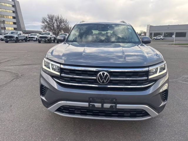 2022 Silver Volkswagen Atlas SEL AWD SUV