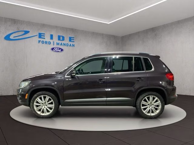 2016 Gray Metallic Volkswagen Tiguan SE AWD SUV