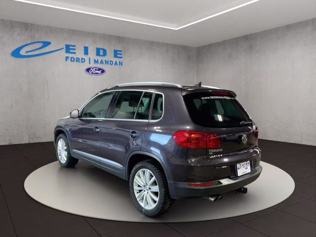 2016 Gray Metallic Volkswagen Tiguan SE AWD SUV