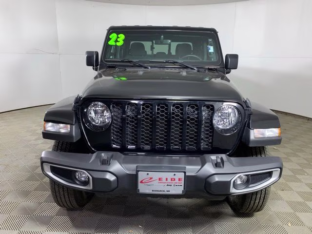 2023 Black Clearcoat Jeep Gladiator Sport S 4X4 Truck