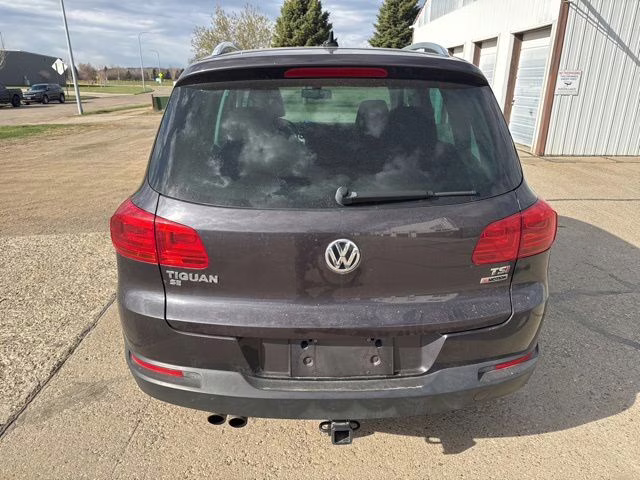 2016 Gray Volkswagen Tiguan SE AWD SUV
