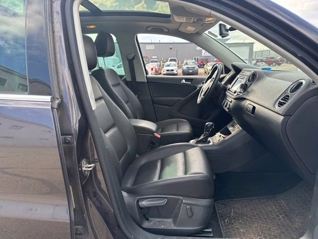 2016 Gray Volkswagen Tiguan SE AWD SUV