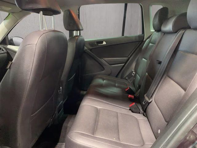 2016 Gray Metallic Volkswagen Tiguan SE AWD SUV