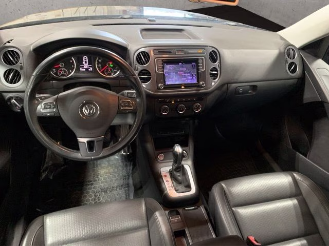2016 Gray Metallic Volkswagen Tiguan SE AWD SUV