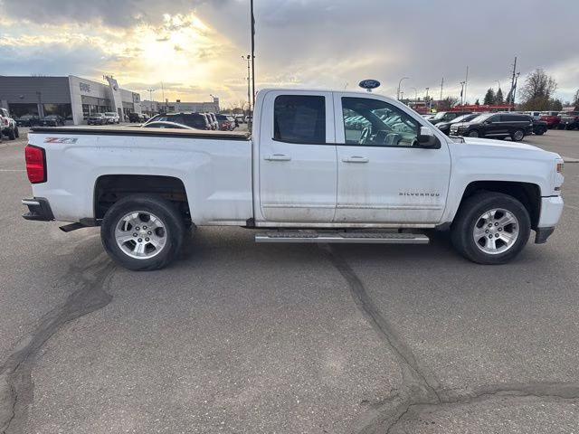 2016 Summit White Chevrolet Silverado 1500 LT 4X4 Truck