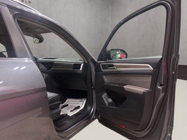 2022 Platinum Gray Metallic Volkswagen Atlas SEL AWD SUV