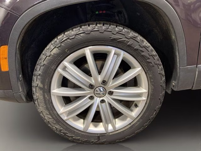 2016 Gray Metallic Volkswagen Tiguan SE AWD SUV
