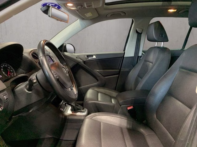2016 Gray Metallic Volkswagen Tiguan SE AWD SUV