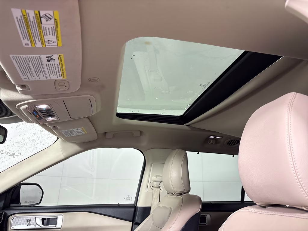 2020 Blue Metallic Ford Explorer Limited RWD SUV