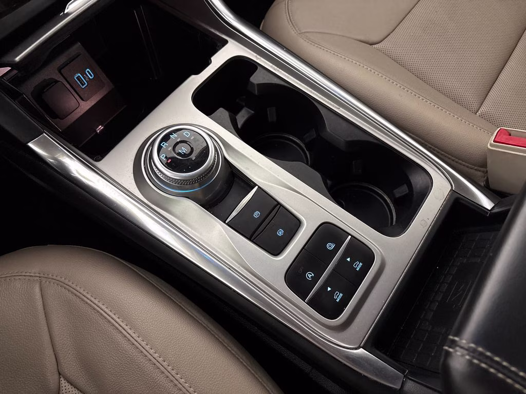 2020 Blue Metallic Ford Explorer Limited RWD SUV