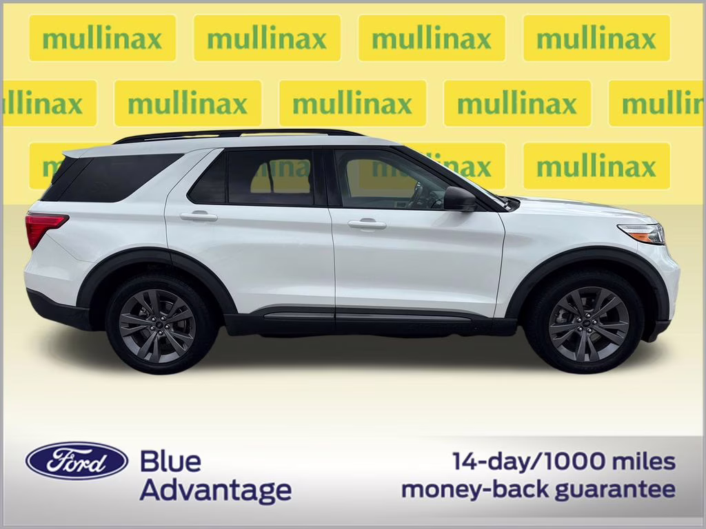 2021 Star White Metallic Tri-Coat Ford Explorer XLT RWD SUV
