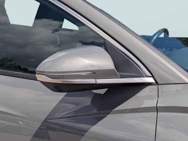 2024 Hampton Gray Hyundai Tucson Limited FWD SUV