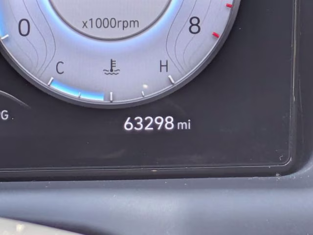 2024 Hampton Gray Hyundai Tucson Limited FWD SUV