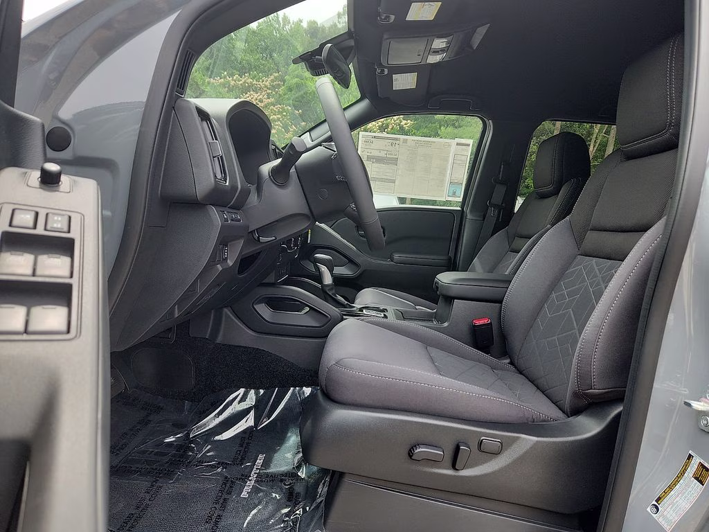 2026 Boulder Gray Pearl Nissan Frontier SV 4X4 Truck