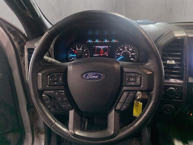 2020 Oxford White Ford F-150 XLT 4X4 Truck