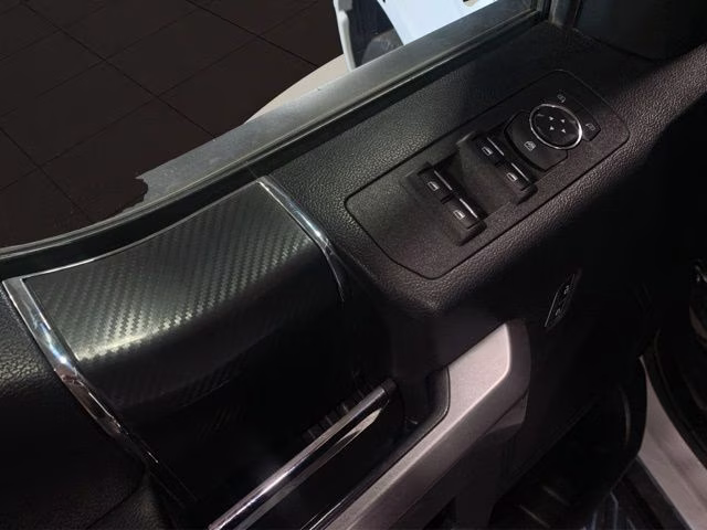 2020 Oxford White Ford F-150 XLT 4X4 Truck