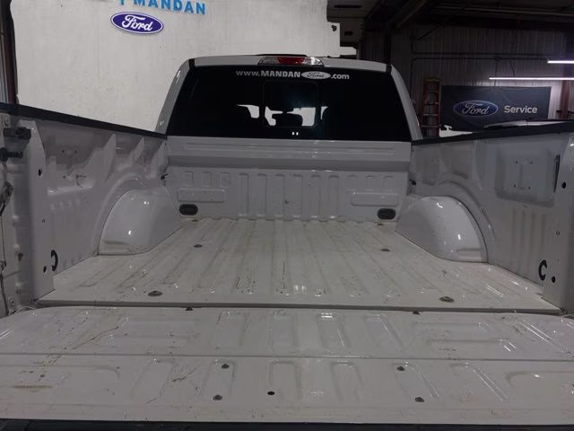 2020 Oxford White Ford F-150 XLT 4X4 Truck